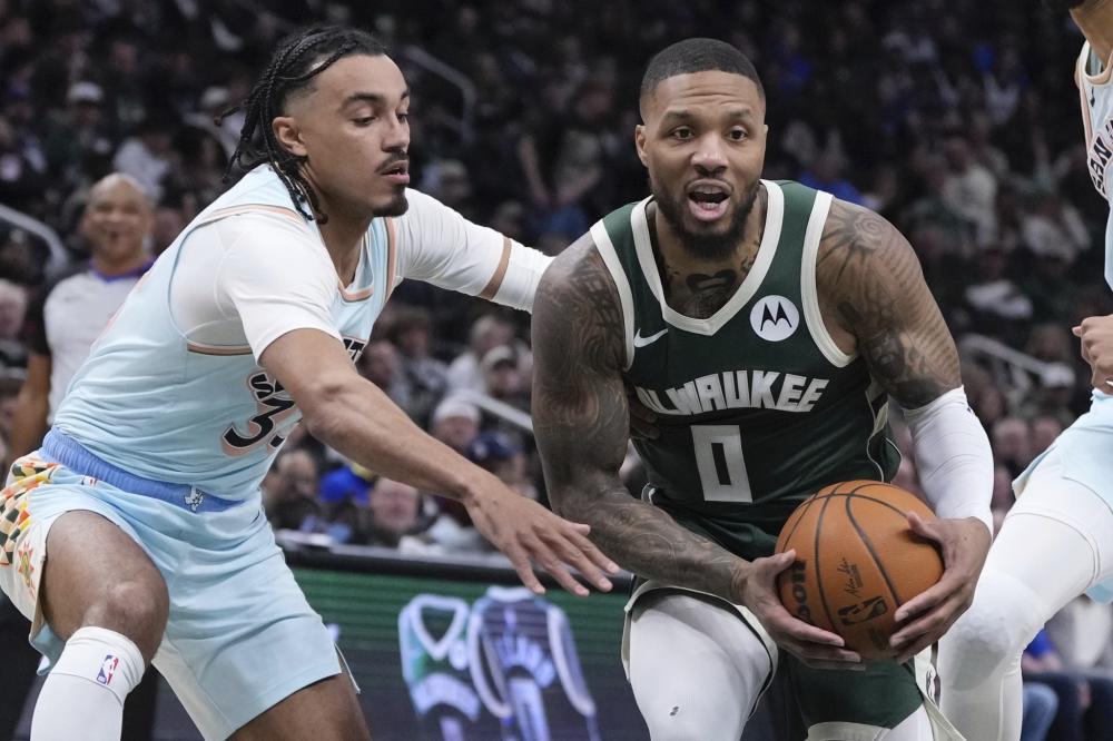 在激烈竞争 在激烈竞争